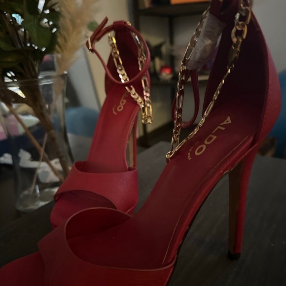ALDO Red Stilleto Platform Heels - Picture 2 of 4